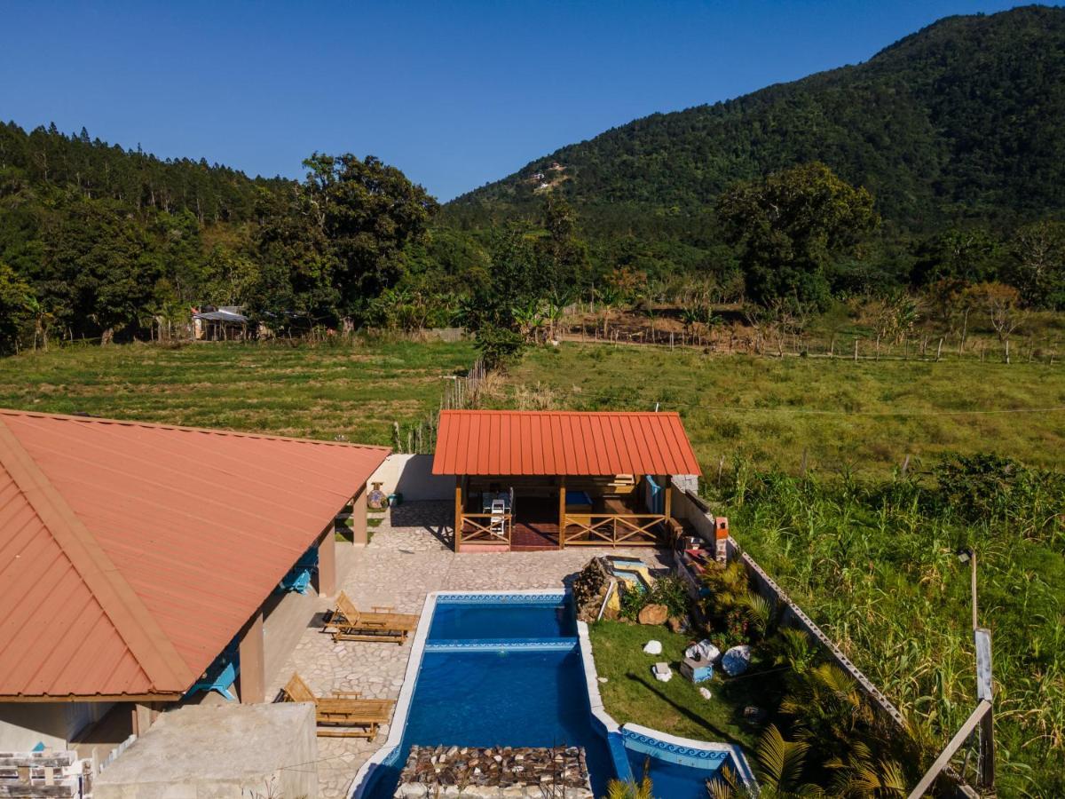 Sunflower Village Villa Girasoles Jarabacoa Buitenkant foto